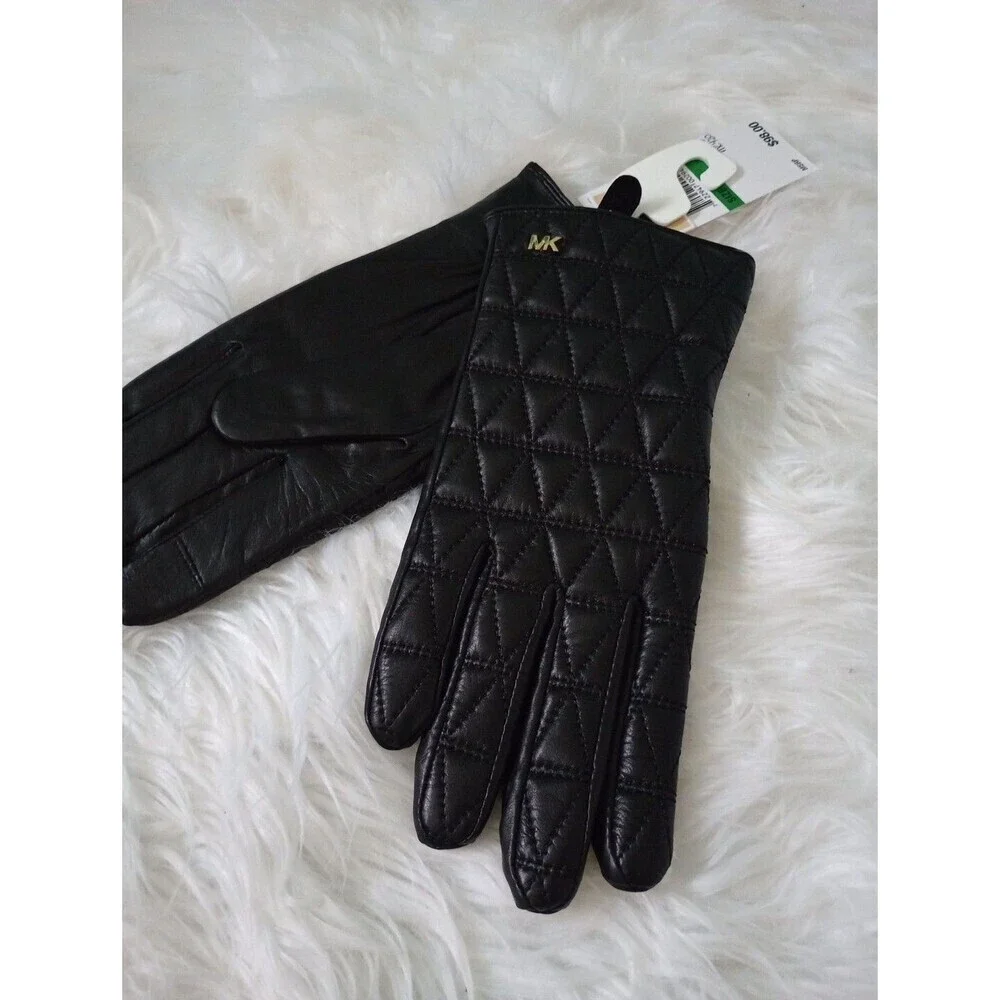 Women's NWT Michael Kors Black Quilted Leather Casual Gloves